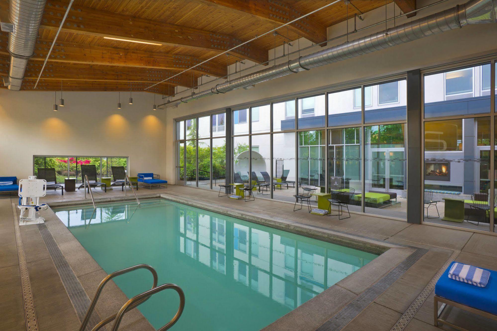 Aloft Dulles Airport North Hotel Ashburn